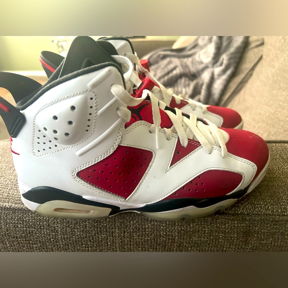 Jordan 6 Carmine